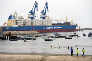 Perú instala escáneres donados por EE.UU. en megapuerto clave de capitales chinos en el Pacífico