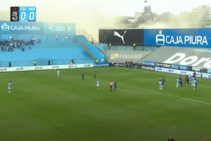 Perú: jugaban un partido y vivieron el sismo desde adentro de la cancha.