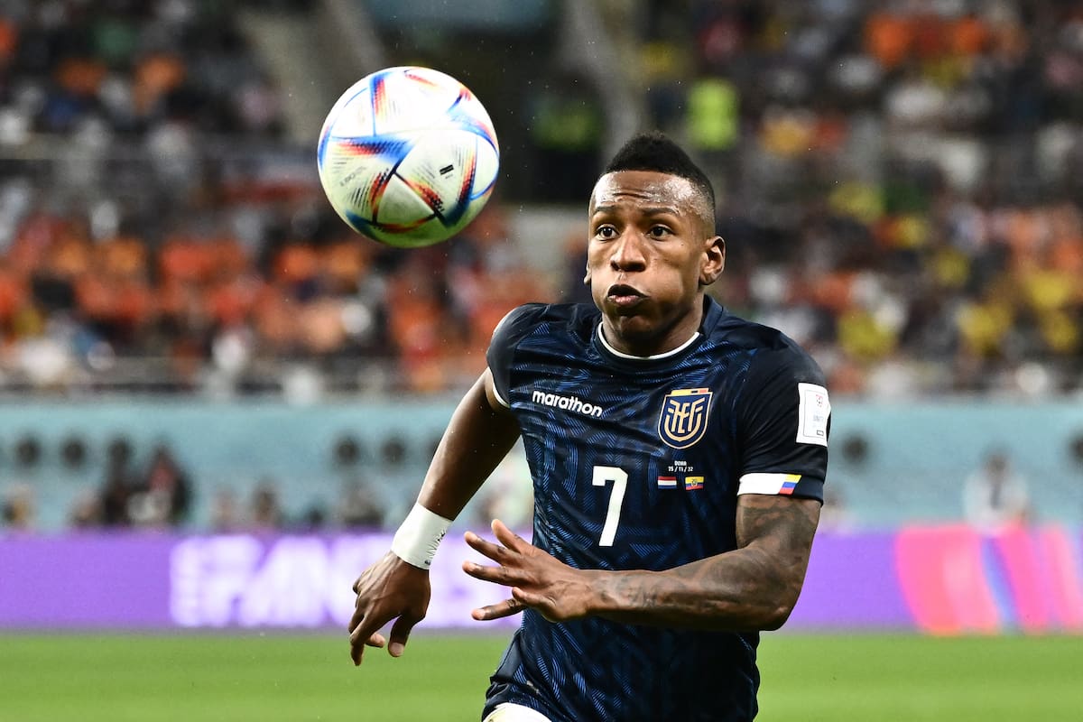 Pervis Estupinan de la selección de Ecuador, durante uno de los partidos de su selección en el Mundial Qatar 2022