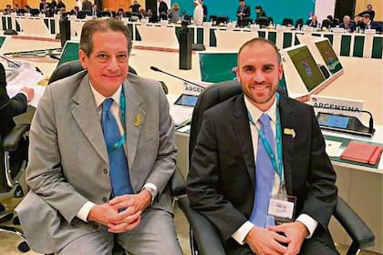 Miguel Pesce junto al ministro Martín Guzmán meses atrás. El presidente del Central buscó respaldarse en el FMI para disipar los temores cambiarios