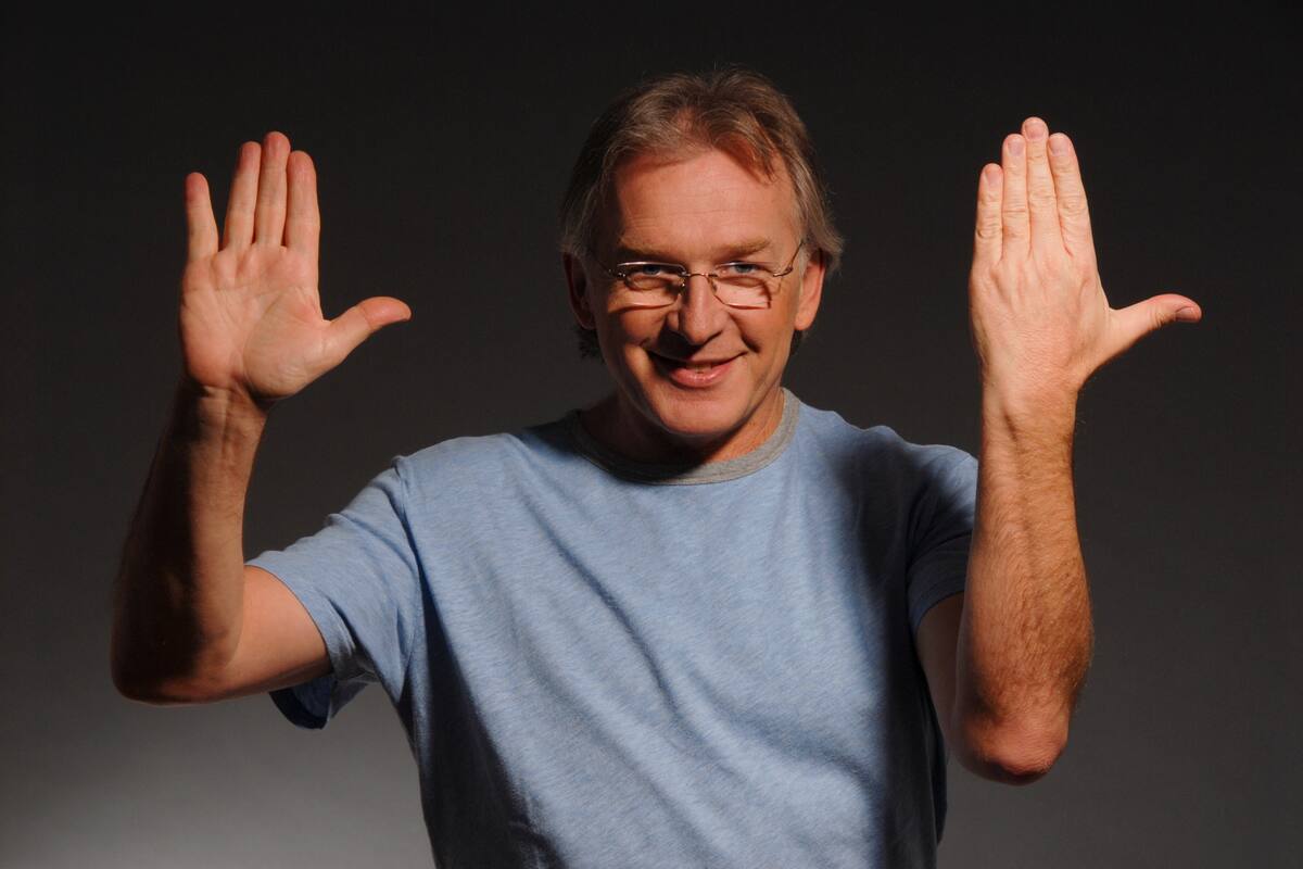 Pescetti y un botiquín para primeros auxilios emocionales