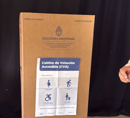 Pese a al poca concurrencia, el resultado final fue 86 votos para LLA; 45 para Fuerza Patria y; 10 votos para Provincias Unidas