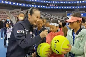 Pese a las nuevas pruebas de vida de Peng Shuai, la WTA insiste en que no está en libertad
