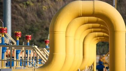 Pese a las sanciones financieras, el gobierno de Vladimir Putin sigue vendiendo gas a Europa