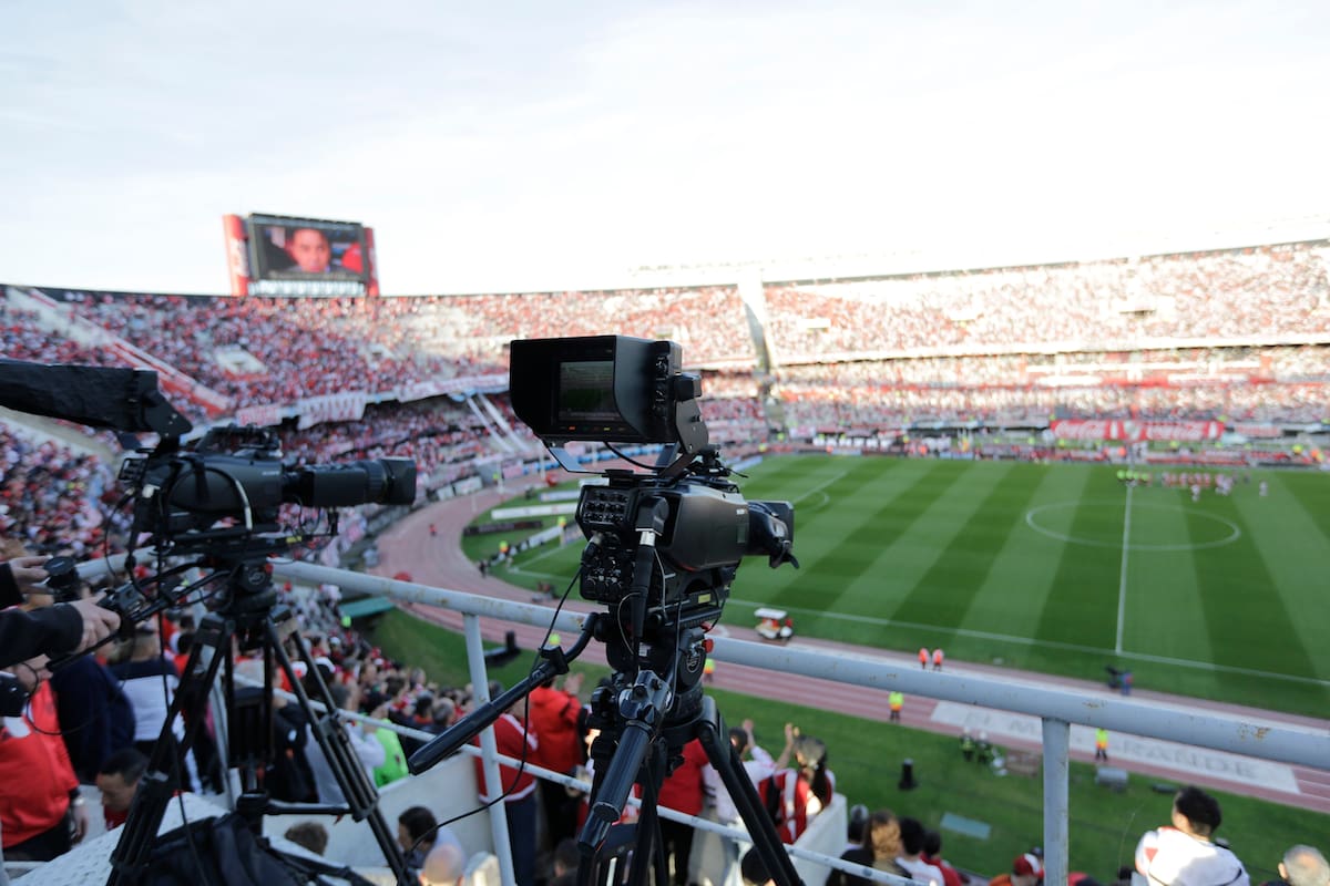 Pese a no haber partidos y a bonificar el pack fútbol, Fox-Disney y Turner pagaron su parte del contrato de la TV. Lo hicieron a cuenta de una llave para renovar por cuatro años al final del convenio actual, en 2027.