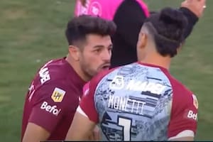 Pese a que Lanús le ganó 1-0 a Colón, cuando el árbitro finalizó el encuentro Lautaro Acosta y Fernando Monetti discutieron en el círculo central