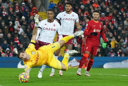 Pese al penal que no pudo contener, Martínez tuvo una gran actuación frente a Liverpool