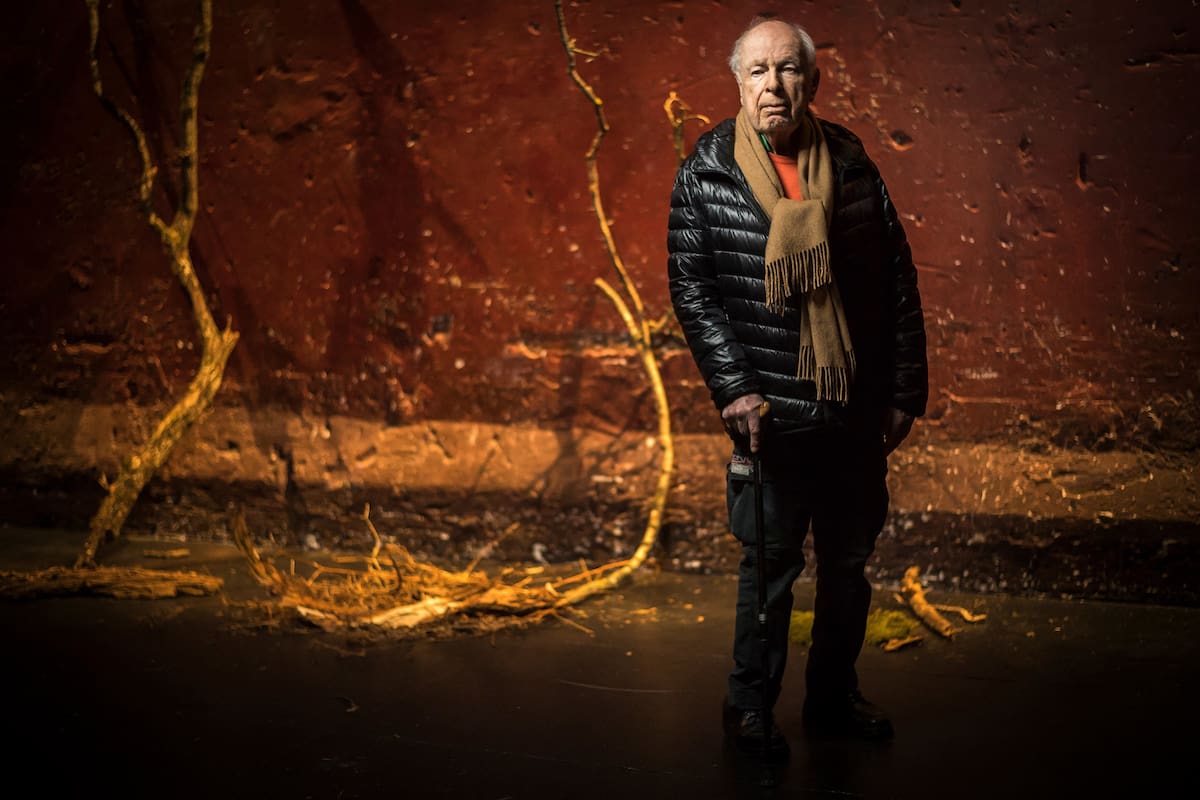 Peter Brook, el maestro de palabra y del espacio falleció a los 97 años; los teatros del mundo hoy están de luto