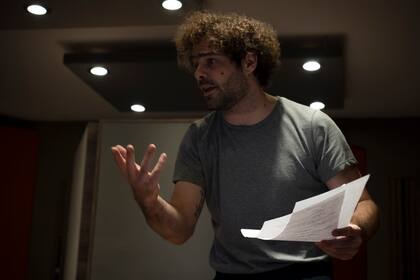Peter Lanzani, durante las grabaciones de Número oculto
