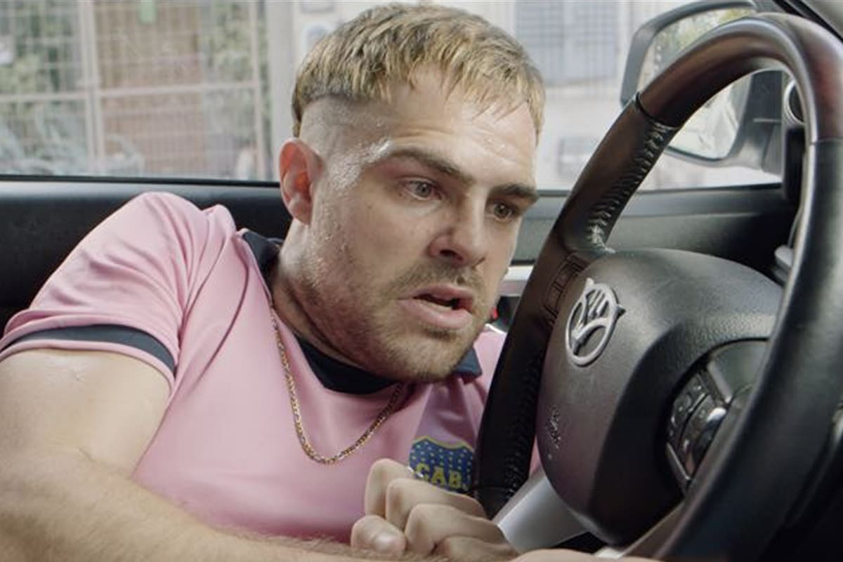 Peter Lanzani, en una escena de la polémica 4x4