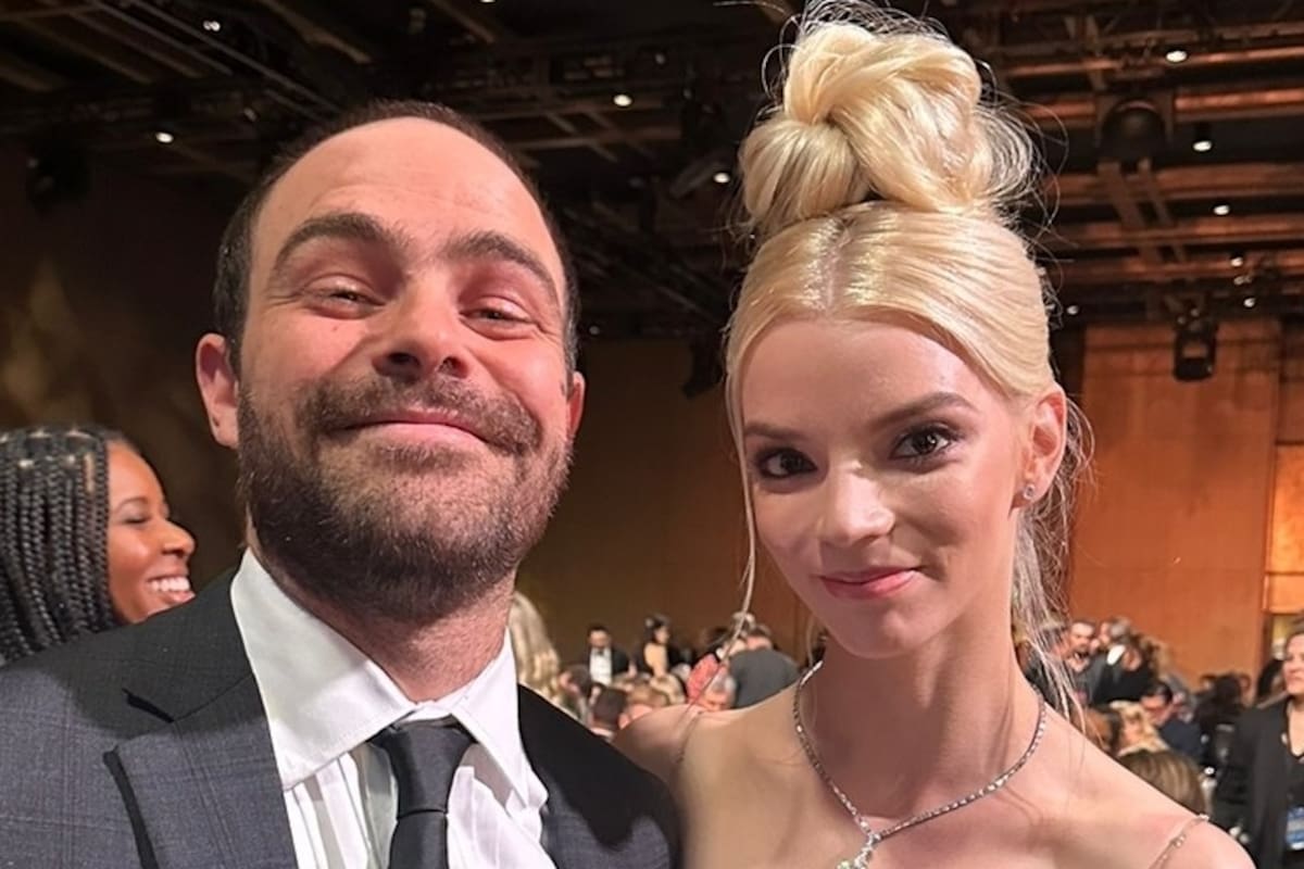 Peter Lanzani fue un cholulo más junto Anya Taylor-Joy