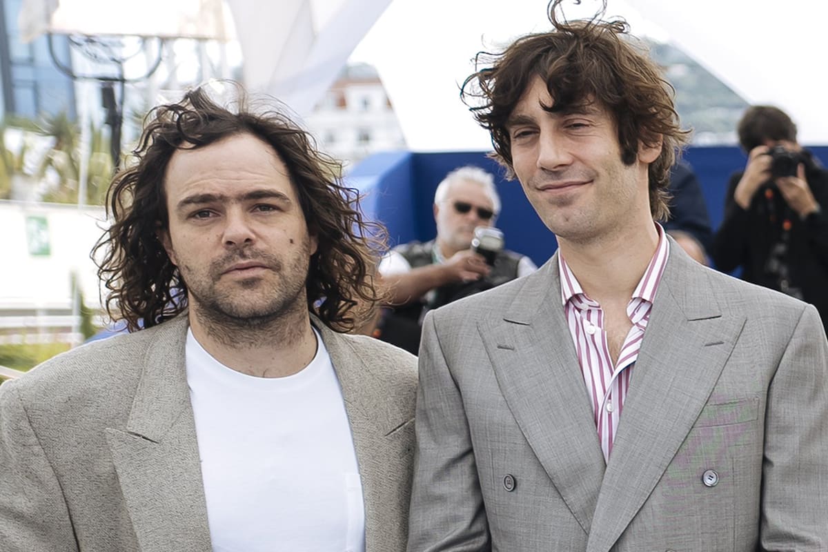 Peter Lanzani junto al director Matteo Zoppis