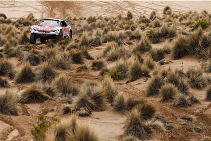Peterhansel a la llegada de la carrera