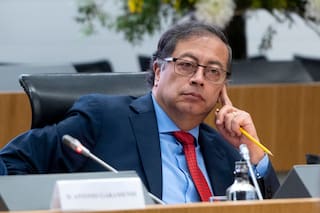 Petro propone recoger 2 millones de firmas para impulsar una constituyente en Colombia