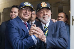 Lula y Petro discuten un "plebiscito" como salida democrática en Venezuela