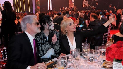 Pettinato junto a sus hijos Felipe y la nominada Tamara