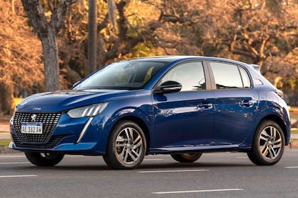 Peugeot 208, otro de los ejemplos que salen más caro en la Argentina medido en dólares