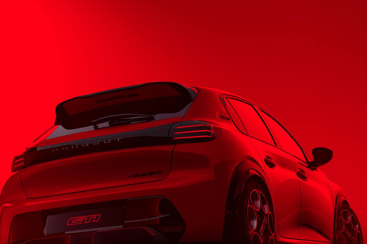 Peugeot presentó en Le Mans su nuevo E-208 GTi