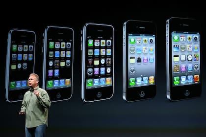 Phil Schiller, vicepresidente de marketing de Apple, presenta el iPhone 5