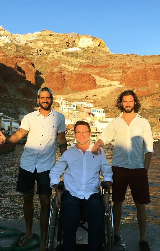 Philip Stevens, el australiano que solo contrata argentinos y se dedica a viajar por el mundo