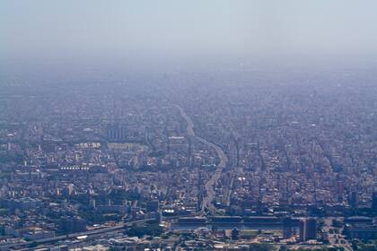 Phoenix-Mesa figura entre las cinco áreas metropolitanas más afectadas por smog en todo Estados Unidos, según el informe 2025 de la American Lung Association