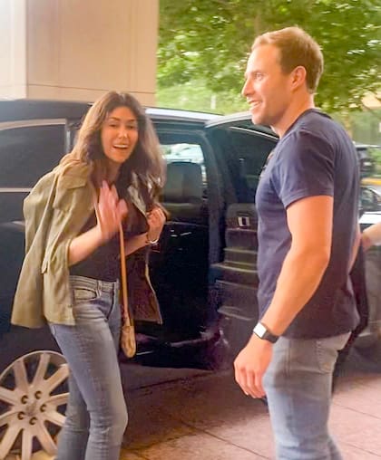 Photo © 2022 Splash News/The Grosby Group
Camille y su novio en una cita
