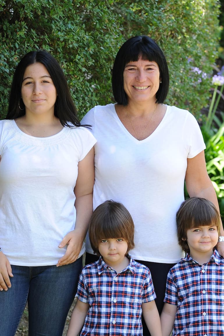 Pía (51) siempre sintió que los hijos no eran un casillero, que no se trata de escribir un libro, plantar un árbol y tener un hijo, sino de lo que cada uno necesita para que la maternidad sea plena.