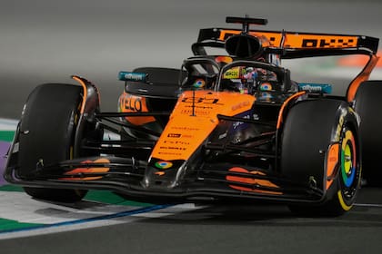 Piastri de McLaren gana el GP de Arabia Saudí y salta a la cima de la clasificación