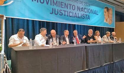 Pichetto y Moreno, durante un acto con representantes de distintos sectores del PJ, luego del encuentro del exsenador con Cristina Kirchner