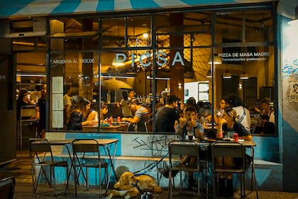 Picsa, donde el chef Leo Azulay ofrece una versión moderna de la pizza al molde