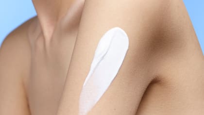 Cicaplast Baume B5+ está enriquecido con madecassoside, un potente reparador cutáneo extraído de la centella asiática.