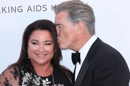 Pierce Brosnan y su amada mujer