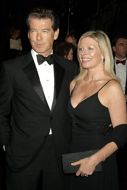Pierce y su hija Charlotte en una fiesta de los premios BAFTA, en el año 2006