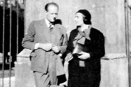 Pierre Drieu La Rochelle, junto a Victoria Ocampo