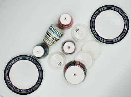 Piezas de vidrio de Vintage Girair dan forma al ritual de la mesa