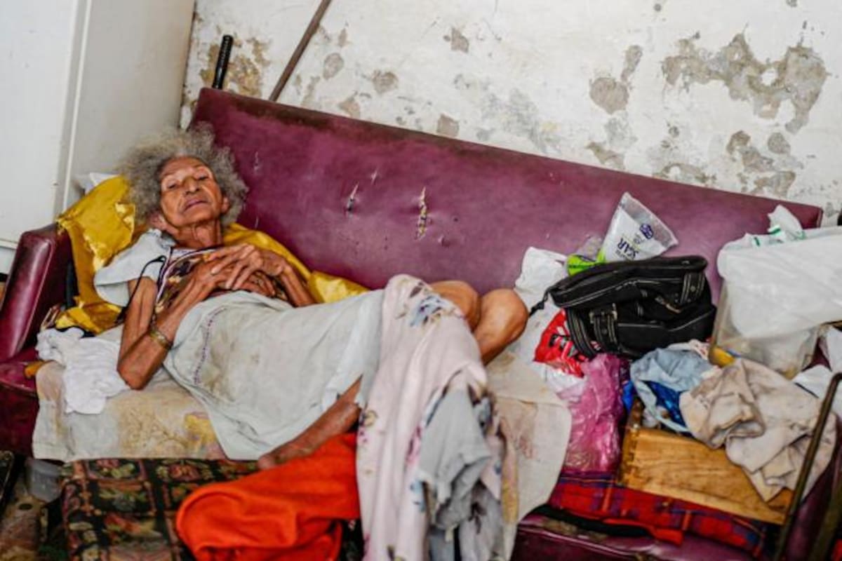 Pilar, de 81 años, convaleciente del virus chikungunya en su casa de La Habana en noviembre.