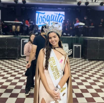 Pilar Panzolato fue electa 26° Reina Regional del Camino Rural