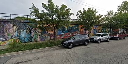 Pilsen es un barrio lleno de arte callejero que decora sus paredes con la cultura latina