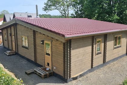 Pineca hace casas de madera prefabricadas que envía a todo el mundo