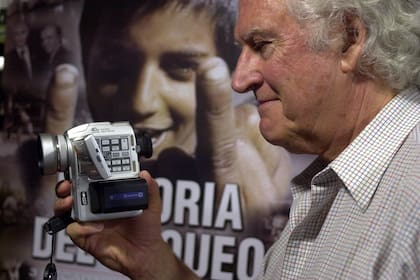 Un detalle poco conocido de Solanas era que él mismo no sabía con precisión por qué le decían "Pino". Hay muchas versiones sobre el apodo que lo acompañó desde joven, pero ninguna definitiva