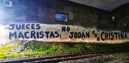 Pintadas contra la Justicia