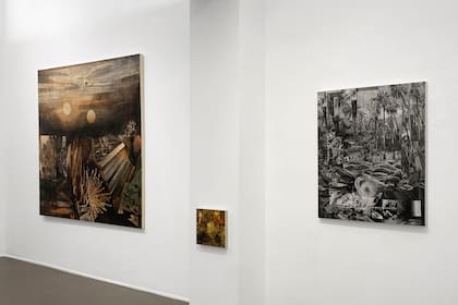 Pinturas de gran tamaño se alternan con otras de pequeñas dimensiones