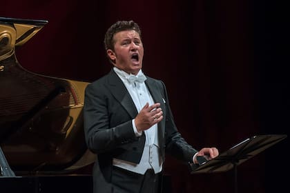 Piotr Beczala en el concierto de apertura de la temporada número 70 del Mozarteum Argentino