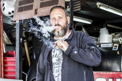 Pipa (49) trabaja en Chapa Croacia desde hace 29 años.Producto favorito: Chapas.