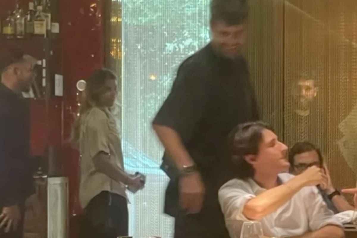 Piqué y Clara Chía acudieron a un conocido restaurante que el futbolista solía frecuentar con Shakira