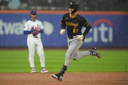 Piratas evitan barrida con par de jonrones contra Holmes y blanquean 4-0 a Mets