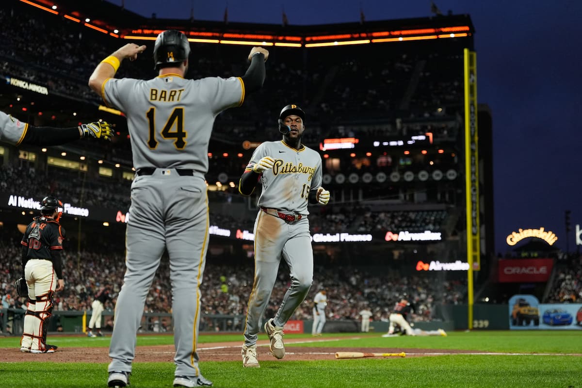 Piratas logran récord de temporada con 20 hits y vencen 13 a 3 a Gigantes