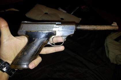 Pistola FN Browning calibre 22 de un usuario particular mexicano