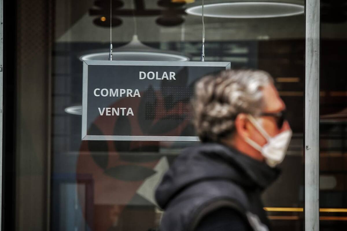 Pizarras en las casas de cambio de la city porteña