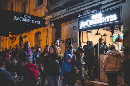 Filas de gente logró la propuesta antes de que la pandemia implicara aforos limitados.